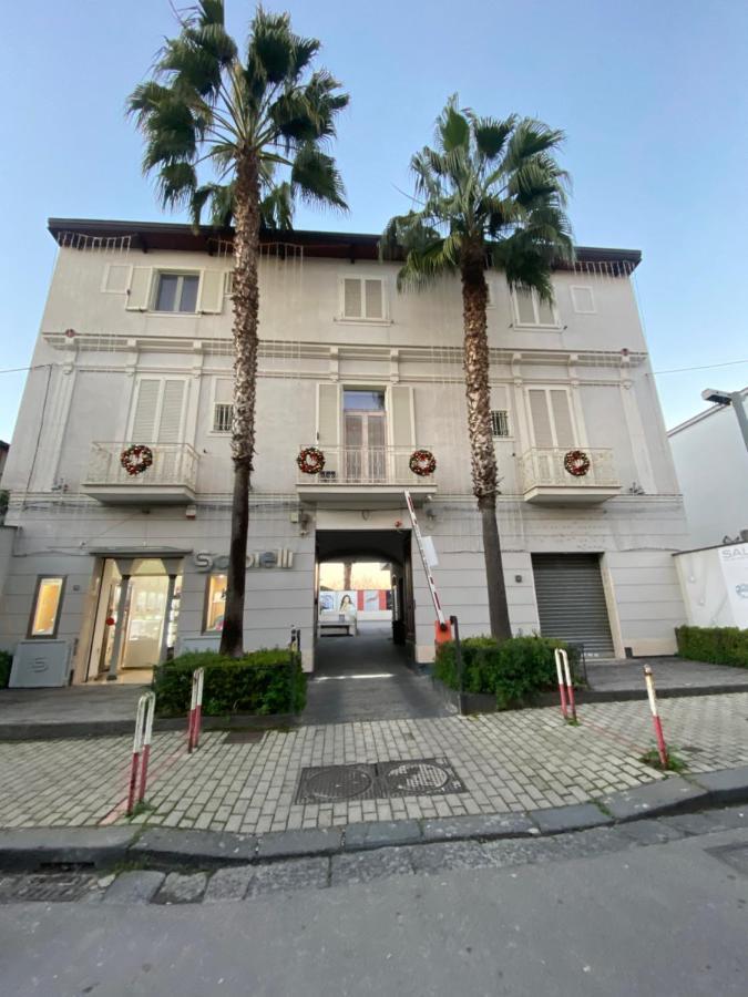 Nobile Dimora Apartment เนเปิลส์ ภายนอก รูปภาพ