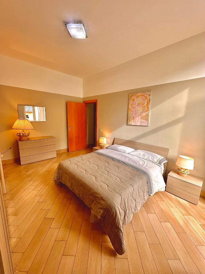 Nobile Dimora Apartment เนเปิลส์ ภายนอก รูปภาพ